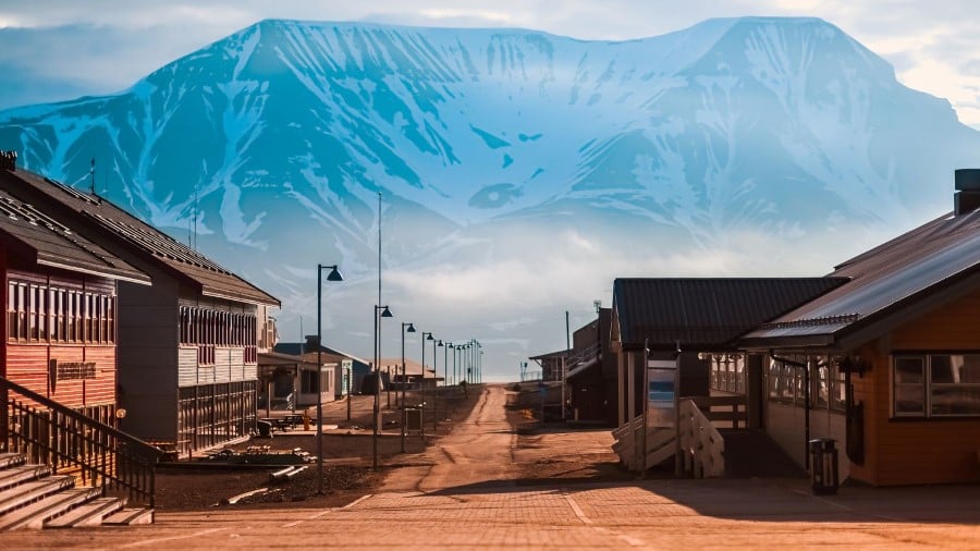 Arrive in Longyearbyen