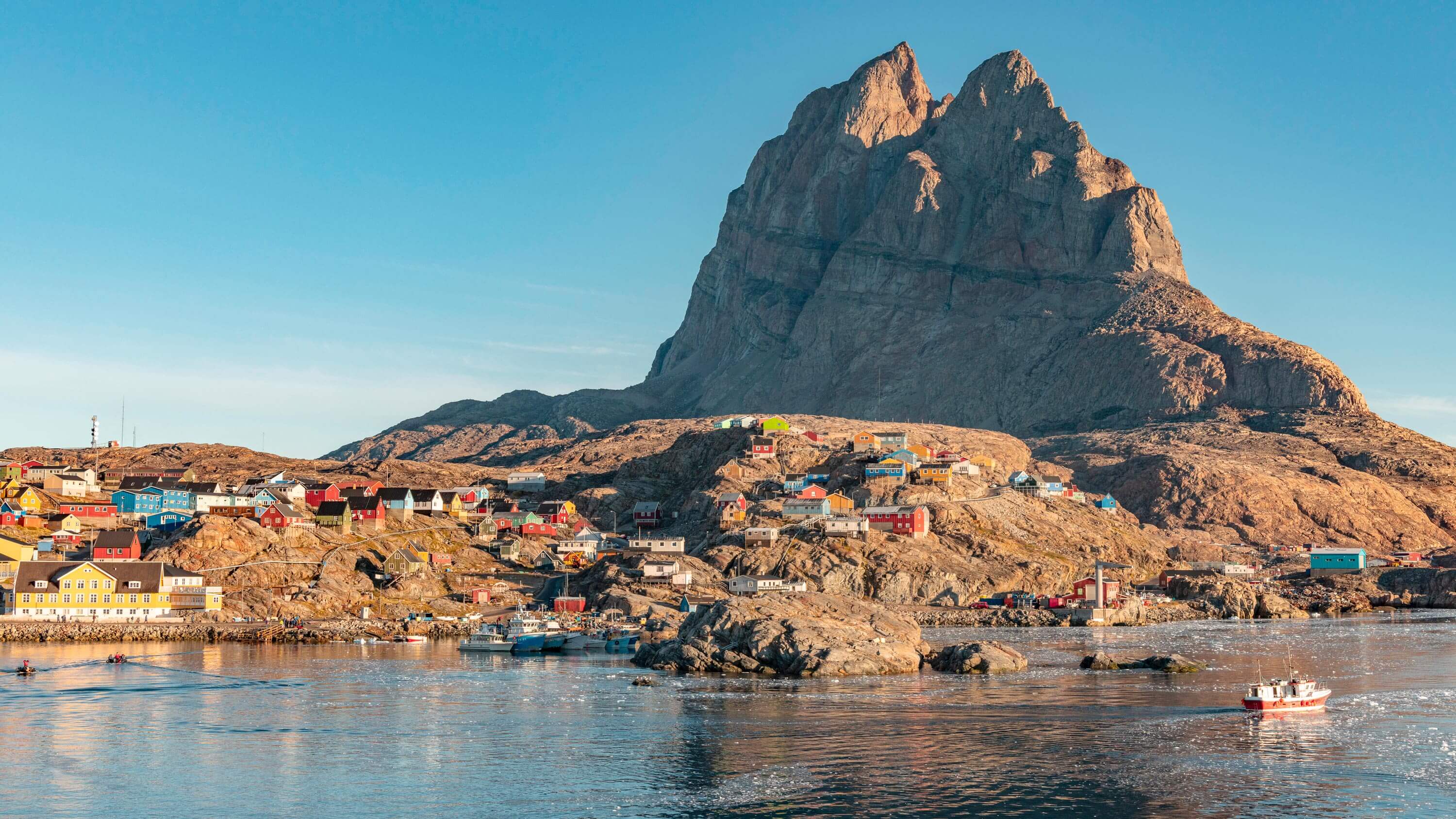 Exploring Uummannaq Fjord