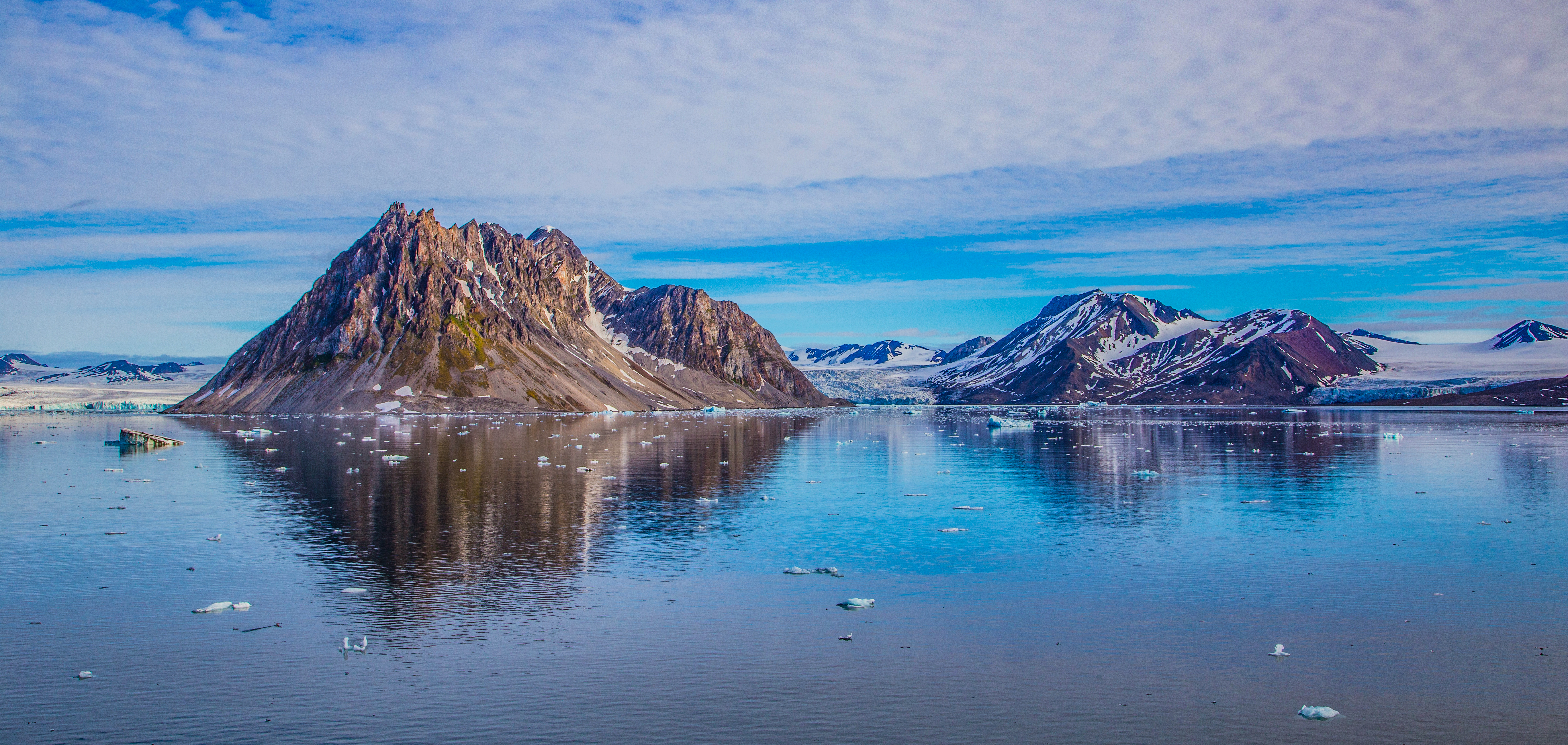 Spitsbergen, Iceland, Faroe Islands – Island Hopping in and around the Arctic (Southbound)