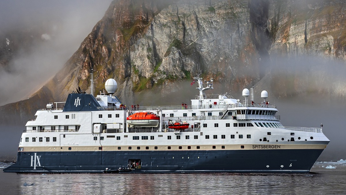17-day all-inclusive expedition cruise from Oslo to Reykjavík