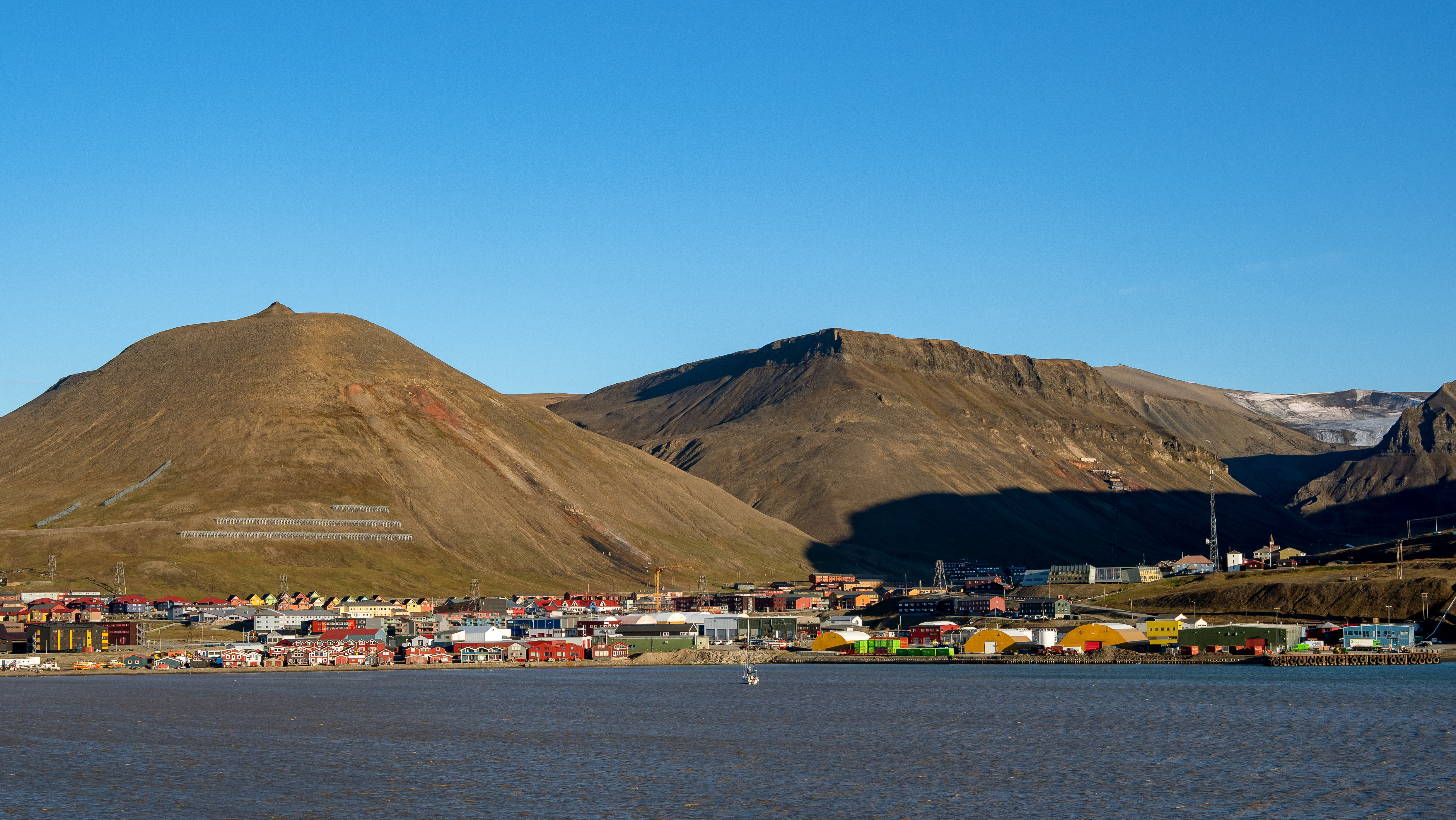 Sublime Svalbard – From Hamburg via Norway’s Springtime Fjords (2027)