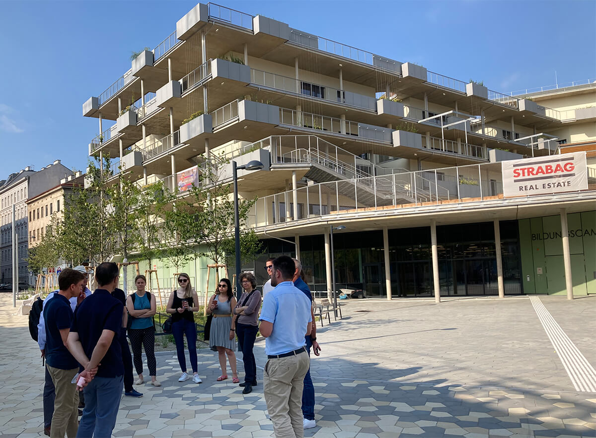 Photo: Educational Campus Landgutgasse group photo during the tour