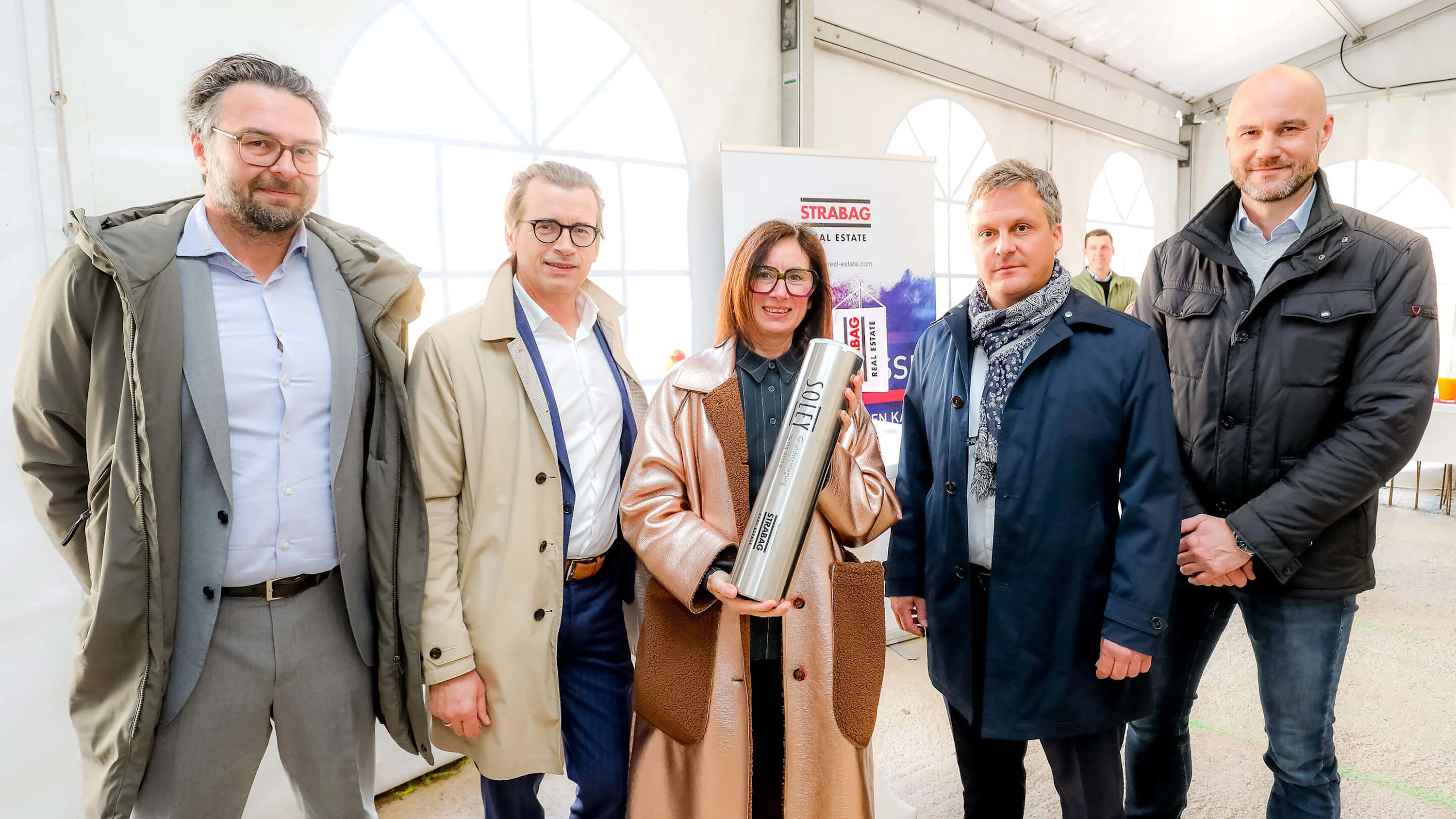 Foto: Grundsteinlegung beim Projekt SOLEY der STRABAG Real Estate