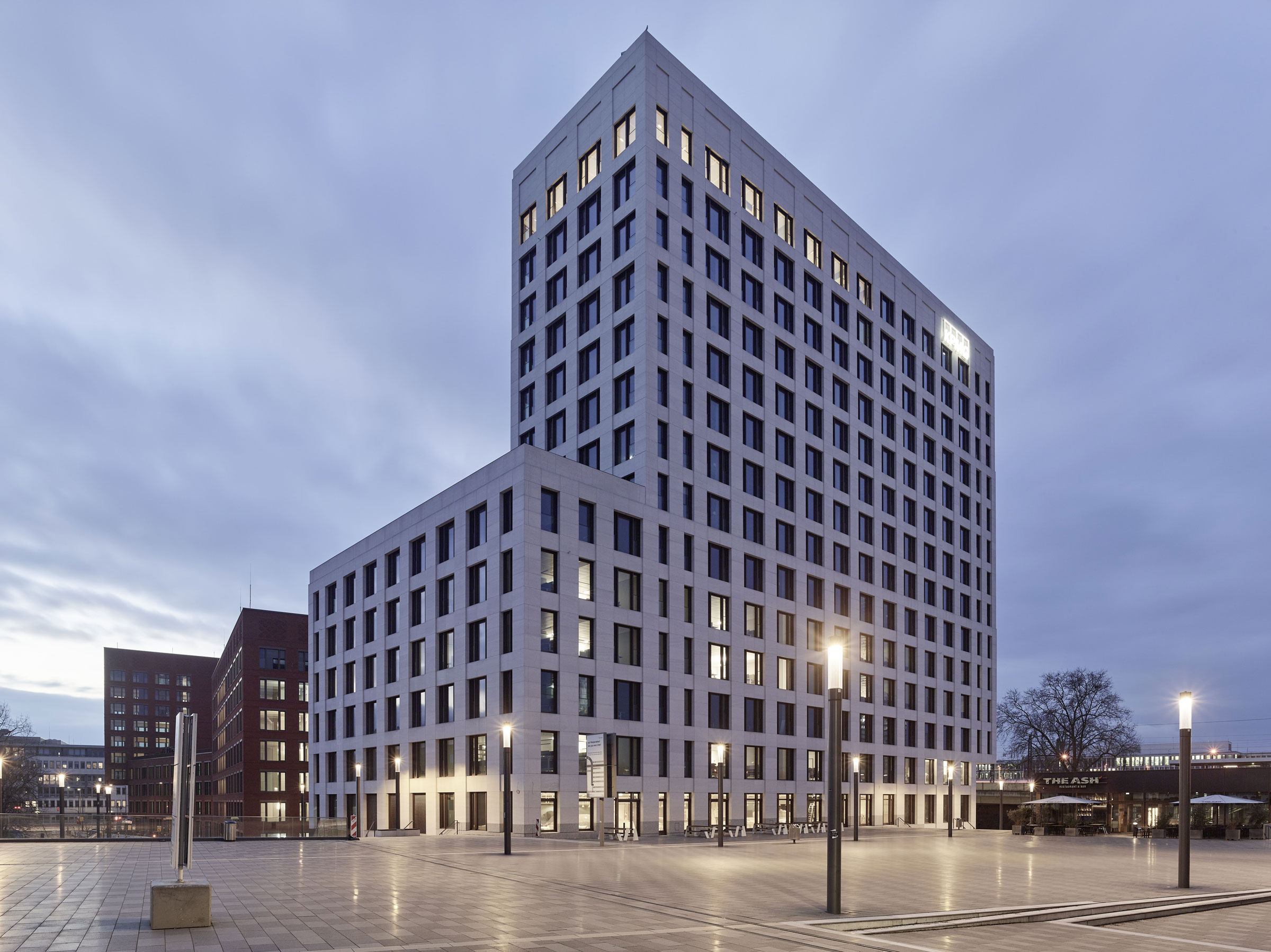 Bild: Das Buerogebaeude CENTRAAL in der MesseCity Koeln 