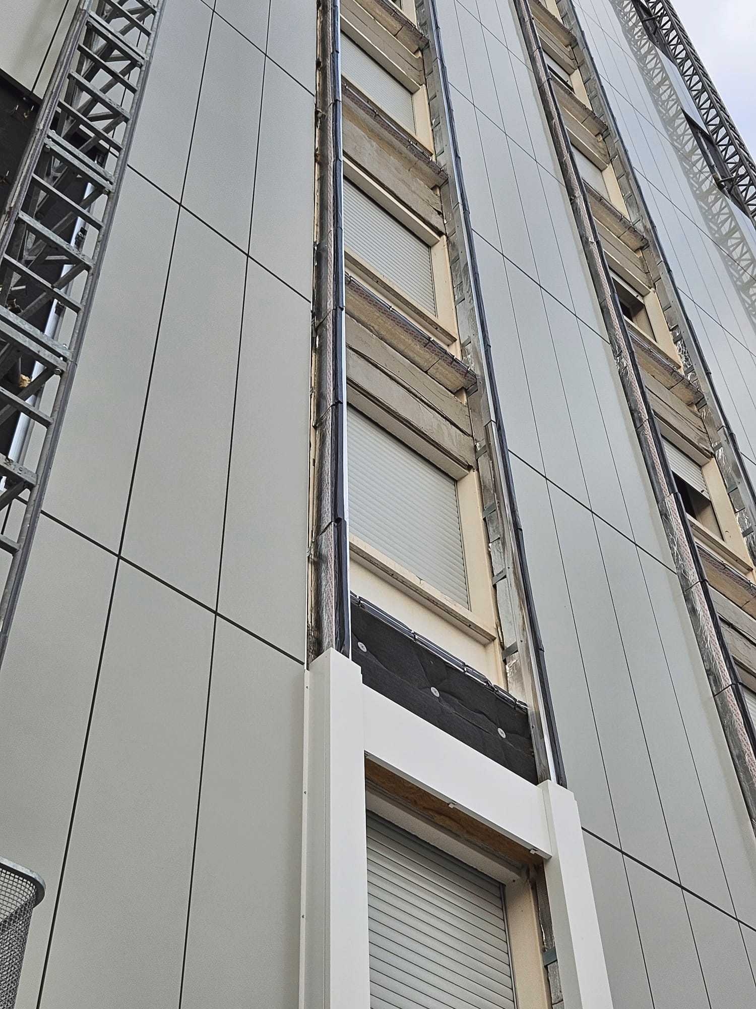 Facciata condominio di via Faliero a Verona