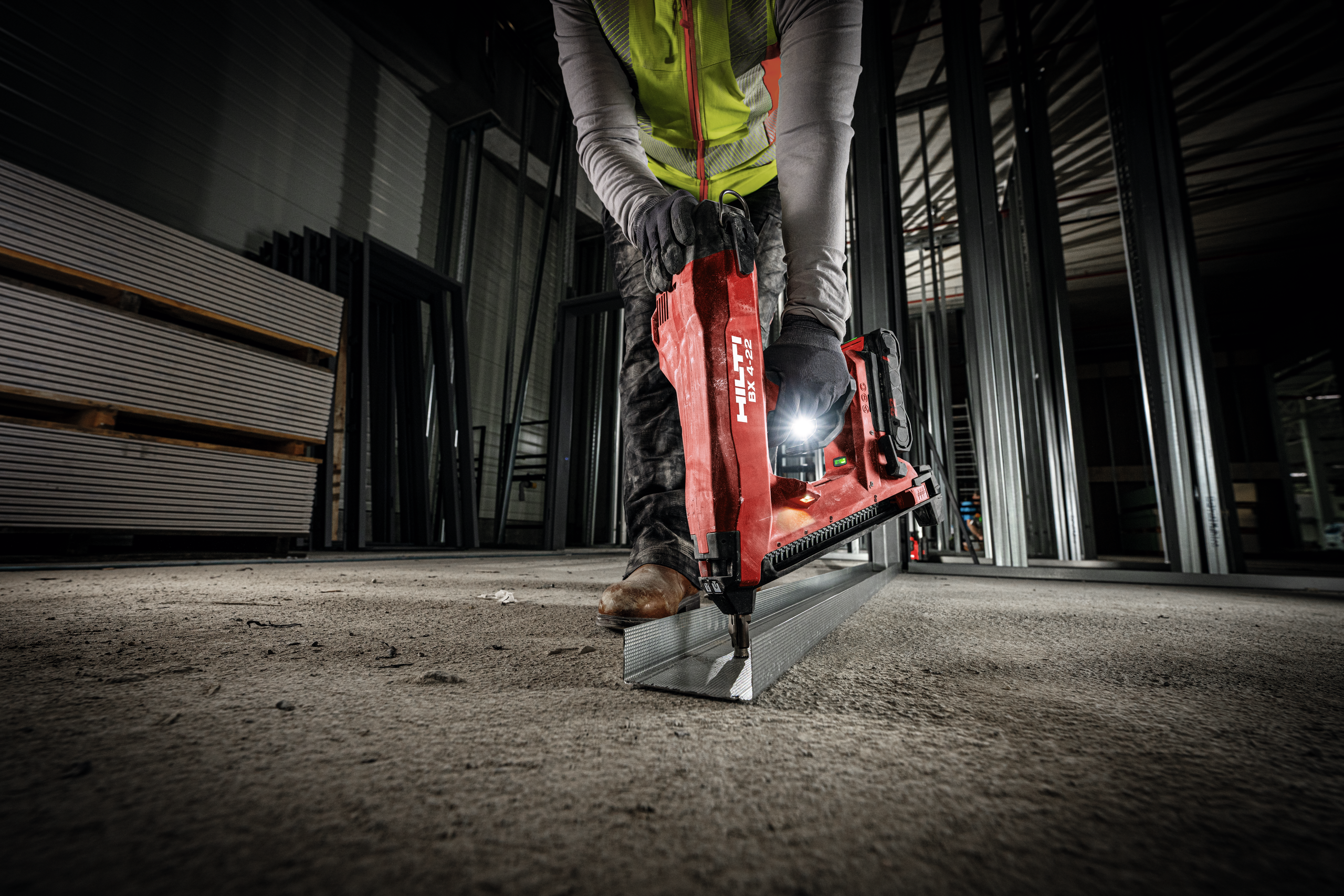 BX4-ME-22事例_高砂熱学工業株式会社 - Hilti Japan