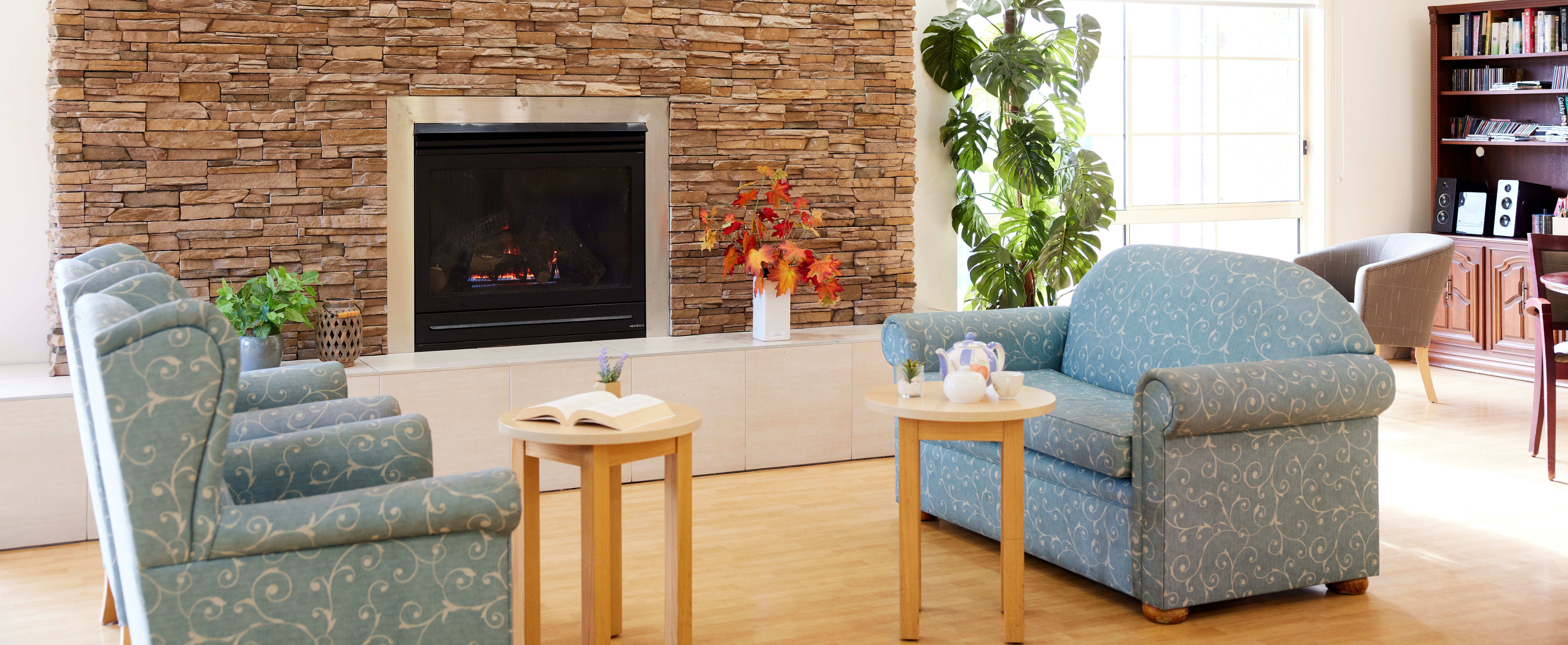 RAC-images-lakes entrance-01