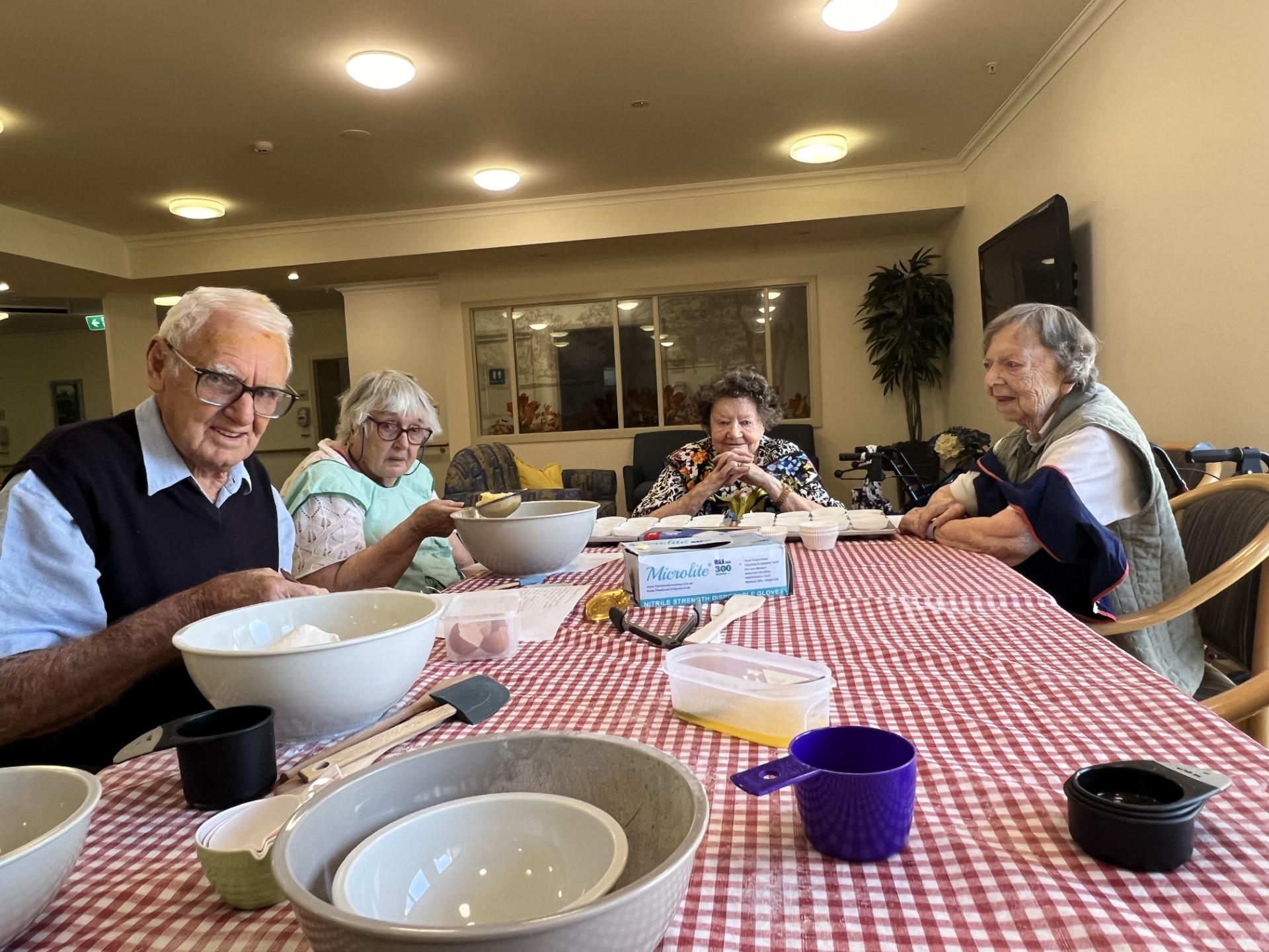 Calvary Sandhill residents chip in to help homeless-image03