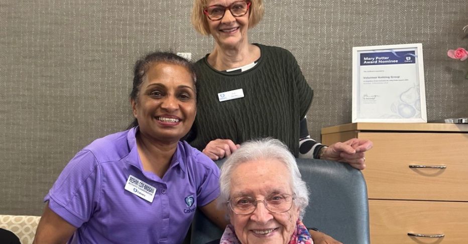 news-main image-Calvary Haydon knitting group making a difference one blanket at a time