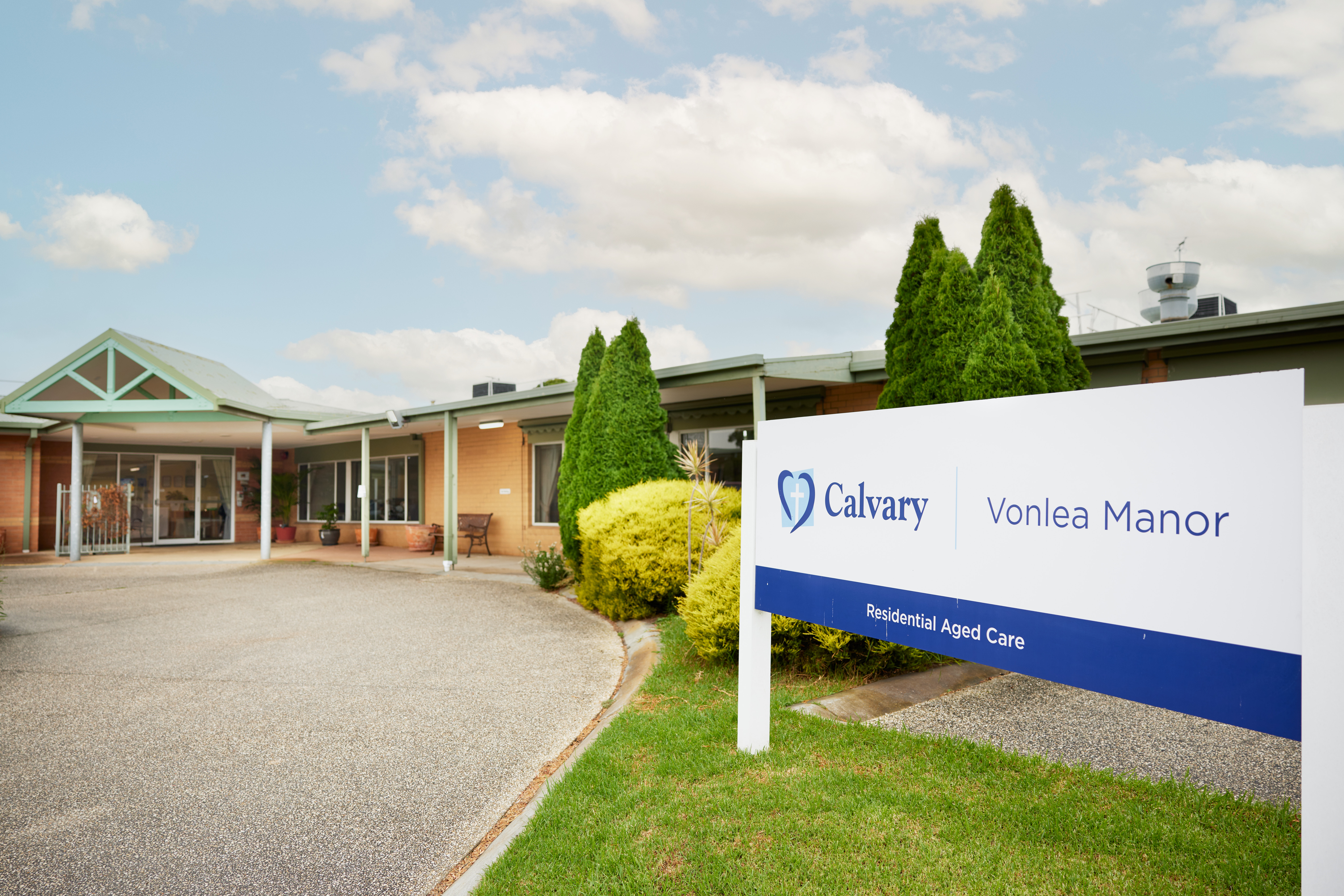 RAC-images-vonlea manor-03