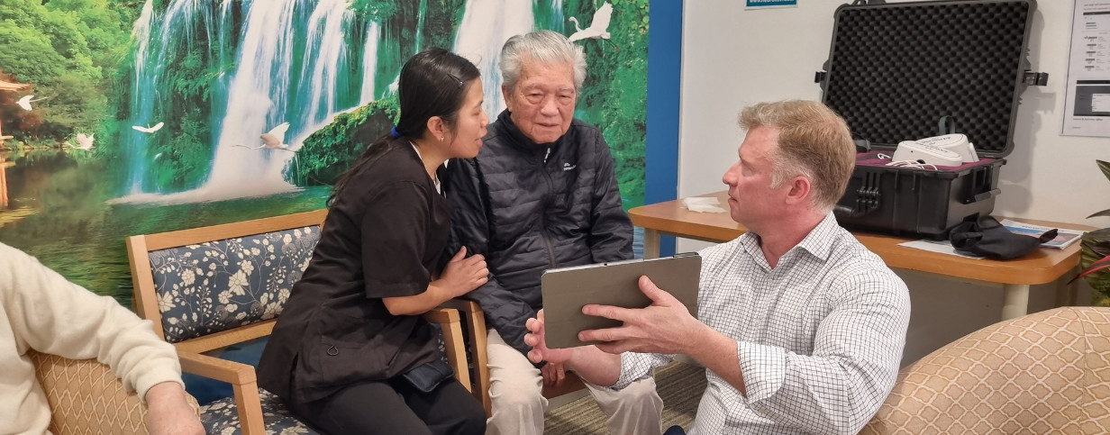 news-carousel image-Virtual reality enriches lives-03