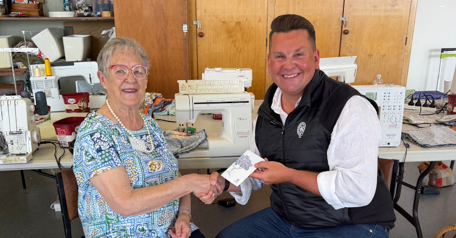 news-main image-cosgrove-cottages-residents-on-sewing-mission