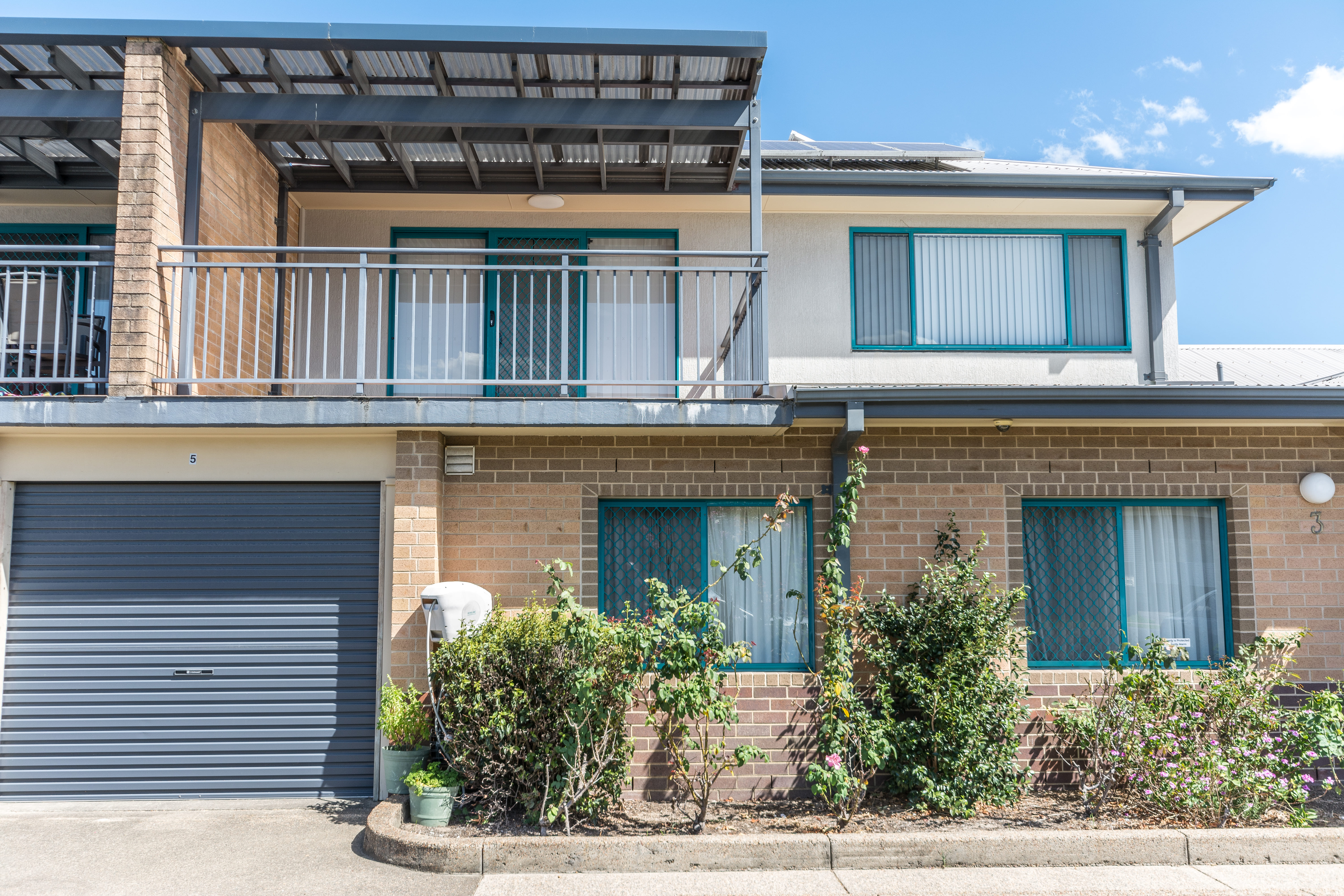 retirement-images-Tours terrace-04