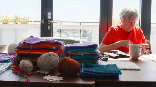 Love thy neighbour, one stitch at a time-image 05