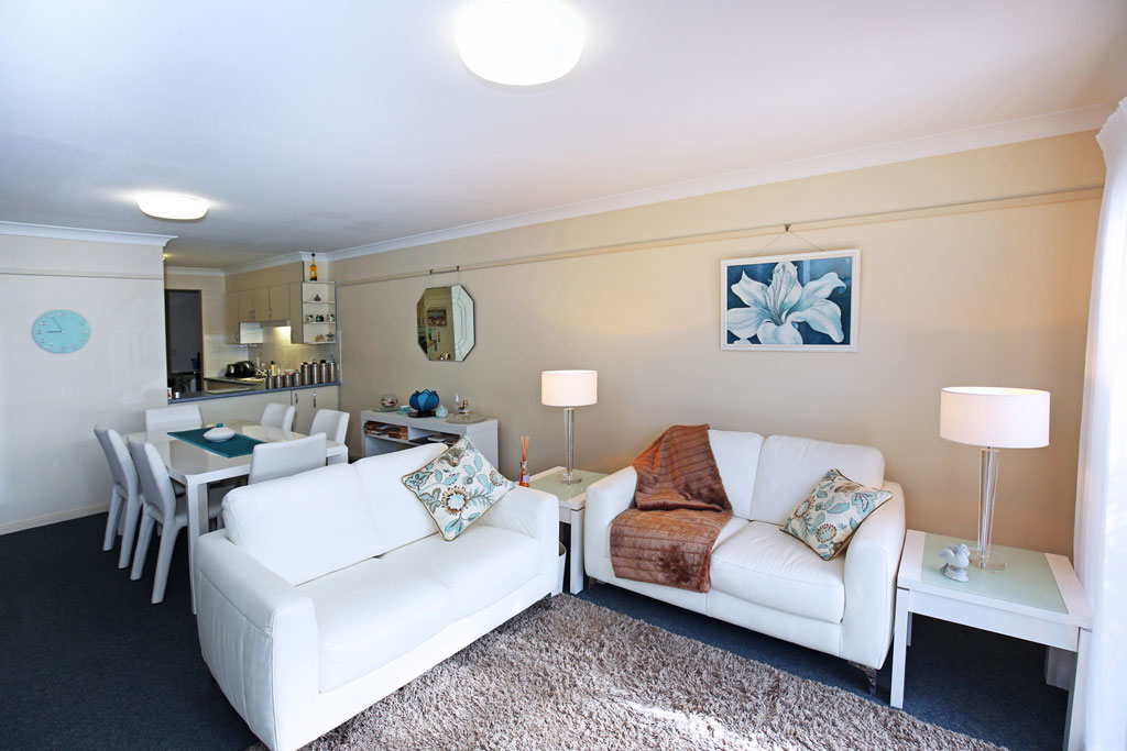 retirement-images-tours terrace-02