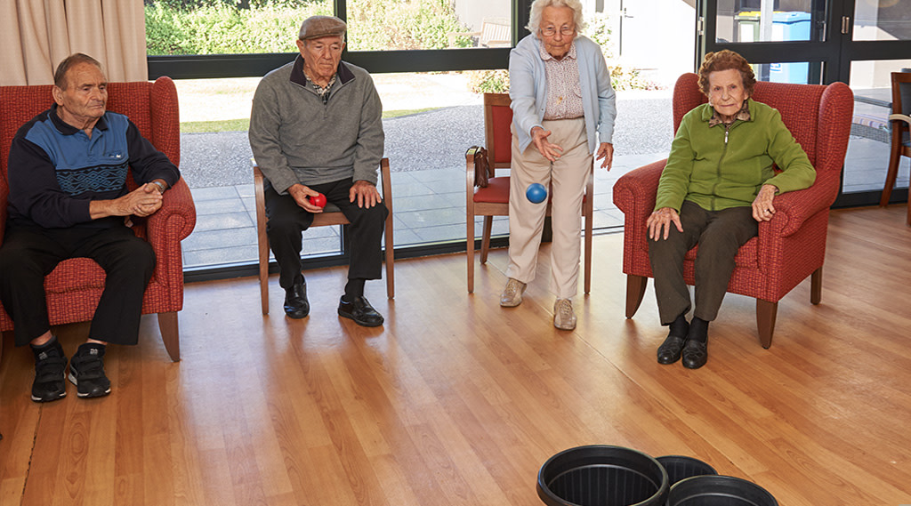 rehabilitation-group-exercise