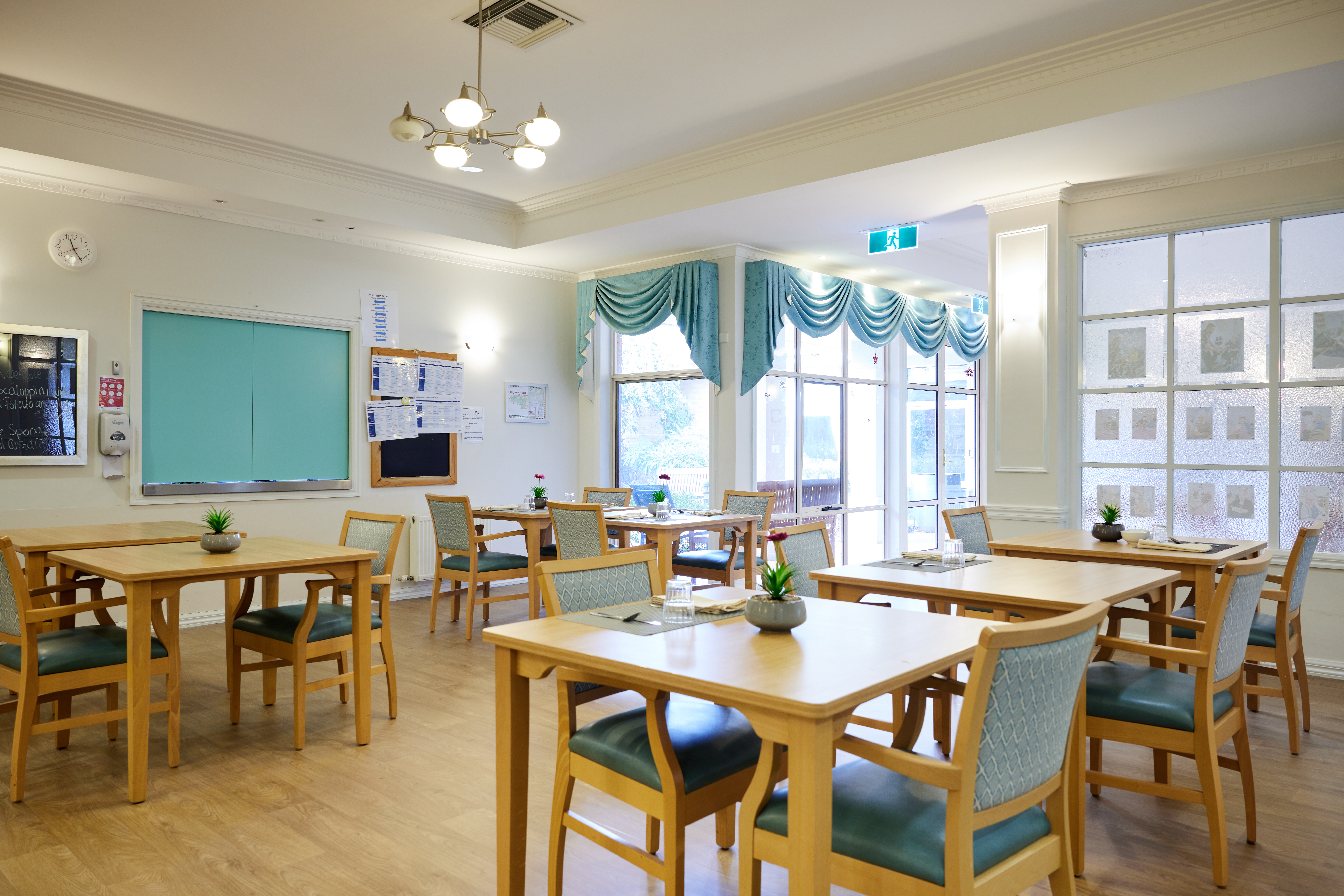 RAC-images-viewhills manor-02