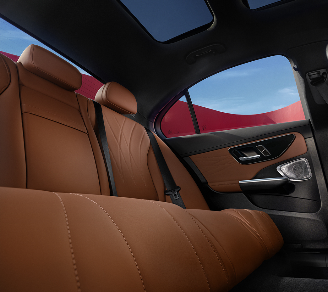Using weight sensors in the rear seats, your C-Class can remind you to check the rear cabin after you park, so you don't inadvertently leave behind a child or pet.