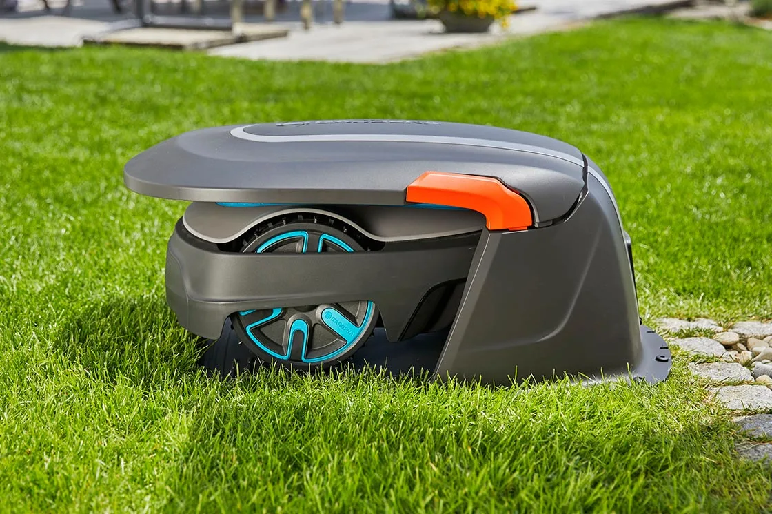 FI Image: Gardena robottiruohonleikkurit – Suojakatokset