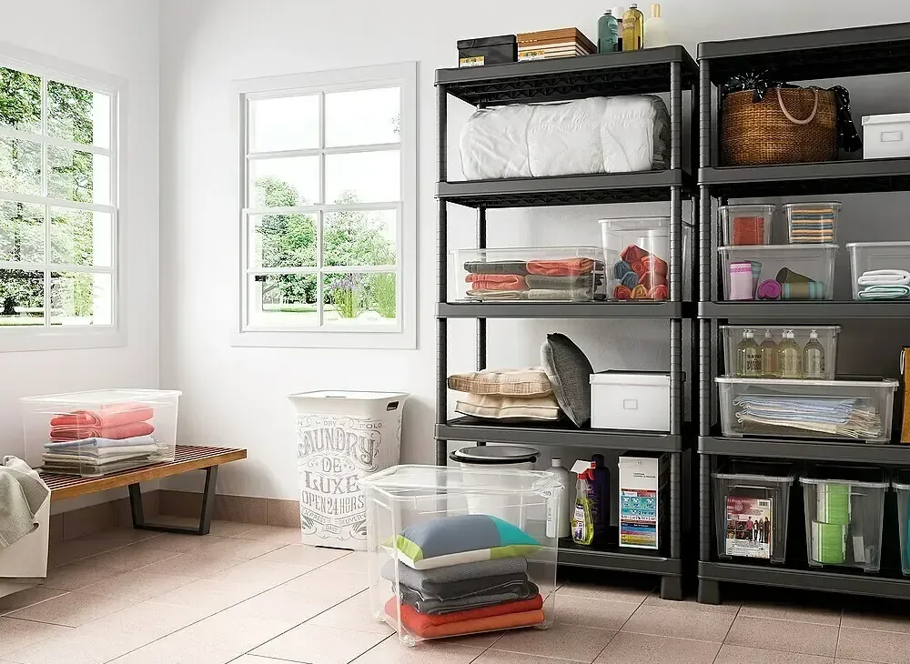 FI Image: Valikoima säilytys ja kuljetuslaatikoita