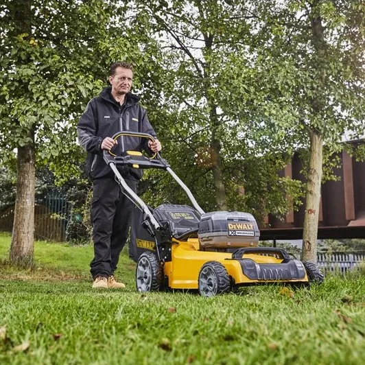 Lawn Mowers Image