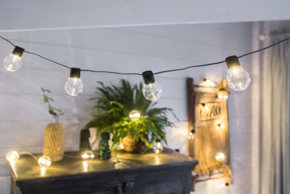 LED-valgussari Airam Keira