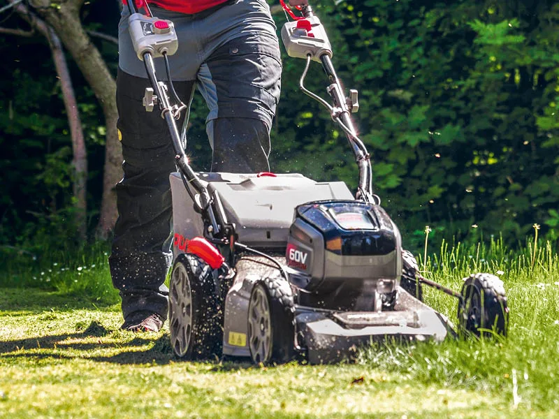 Ruohonleikkurin valinta - Mikä ruohonleikkuri sopii parhaiten pihallesi?