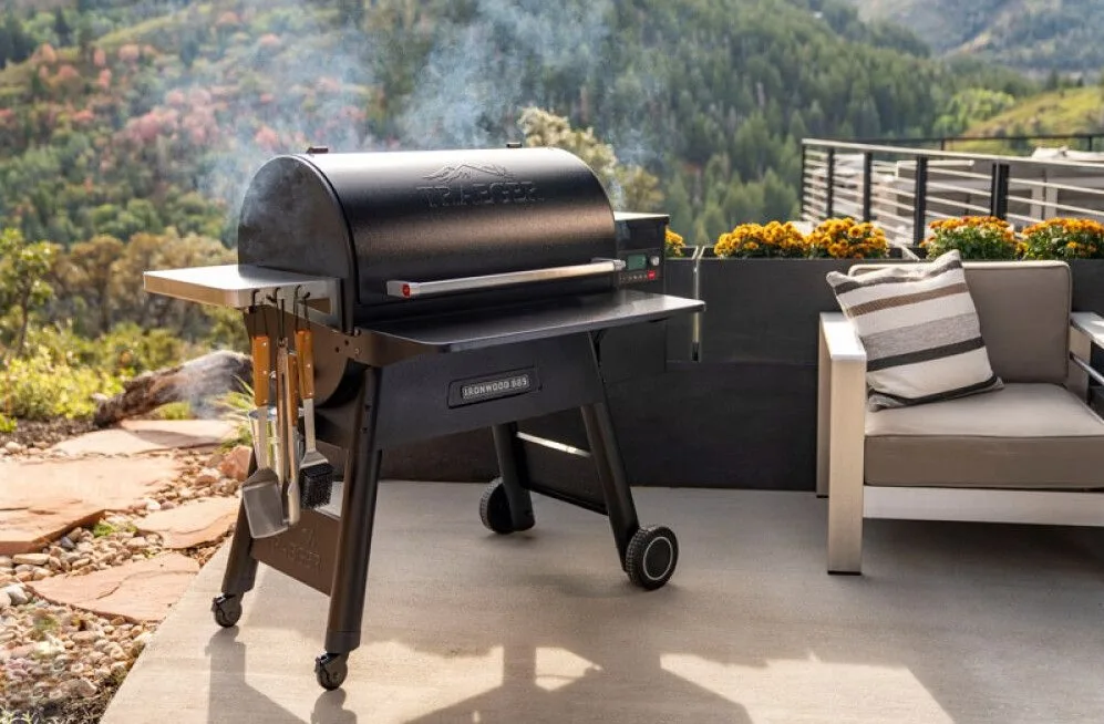Traeger Ironwood 885