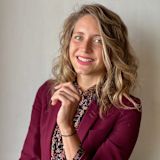 Lucie Duchâteau headshot