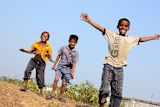 in-bangladesh-kids-are-singing-and-dancing-to-help-them-learn_asset_6782624795_bd219221d3_z