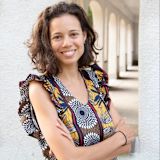 Laura Schnurr photo