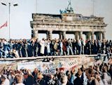 need-painful-reform-post-communist-europe-knows-done_asset_thefalloftheberlinwall1989