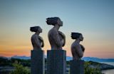 Decorative image of women statues for article