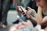 nudging-for-good-can-government-beat-the-screens_asset_robin-worrall-749755-unsplash-1