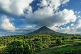 how-citizen-engagement-helps-costa-rica-fight-climate-change_asset_volcano-2355772_1920
