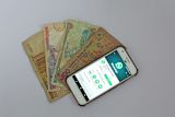 money-talks-digital-financial-transactions-matter-for-development_asset_benjamin-dada-pao6yvk4s7u-unsplash-1