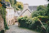 how-barbados-croatia-and-estonia-are-courting-the-newly-remote-worker_asset_pexels-maria-orlova-4916145