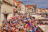 mass-tourism-is-ruining-historic-cities-only-government-can-stop-it_asset_14979132020_ffb2b6a60e_o