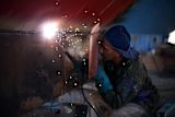 manufacturing-jobs-fled-heres-help-left-behind_asset_weld-1788679_1280