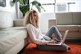 healthy-work-life-balance_asset_photo-1524508762098-fd966ffb6ef9