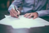 government-outsourcing-stumbles-the-answer-to-rethink_asset_helloquence-51716-unsplash-2