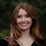 Lauren's headshot
