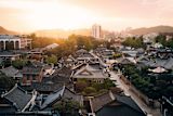 weekly-briefing-how-to-prevent-staff-turnover-city-policy-competition_asset_rawkkim-1314589-unsplash-1-1