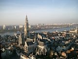 state-sponsored-friendship-the-city-using-flatshares-for-refugee-integration_asset_olv-kathedraal-1