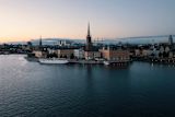 weekly-briefing-public-servants-find-their-purpose-basic-income-boosts-wellbeing_asset_sweden