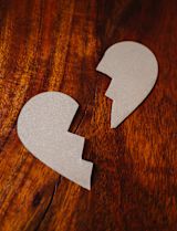 Decorative image of broken heart for article