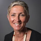 Linda-Gail-Bekker Headshot