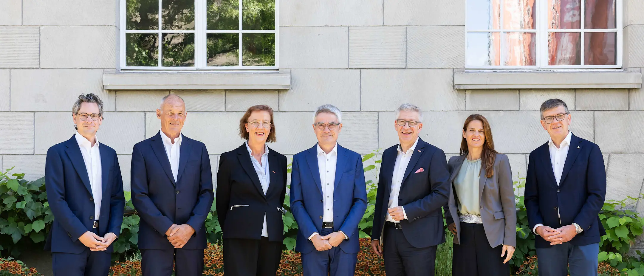 The Board of Directors of the Rhaetian Railway in front of the administration building in Chur.