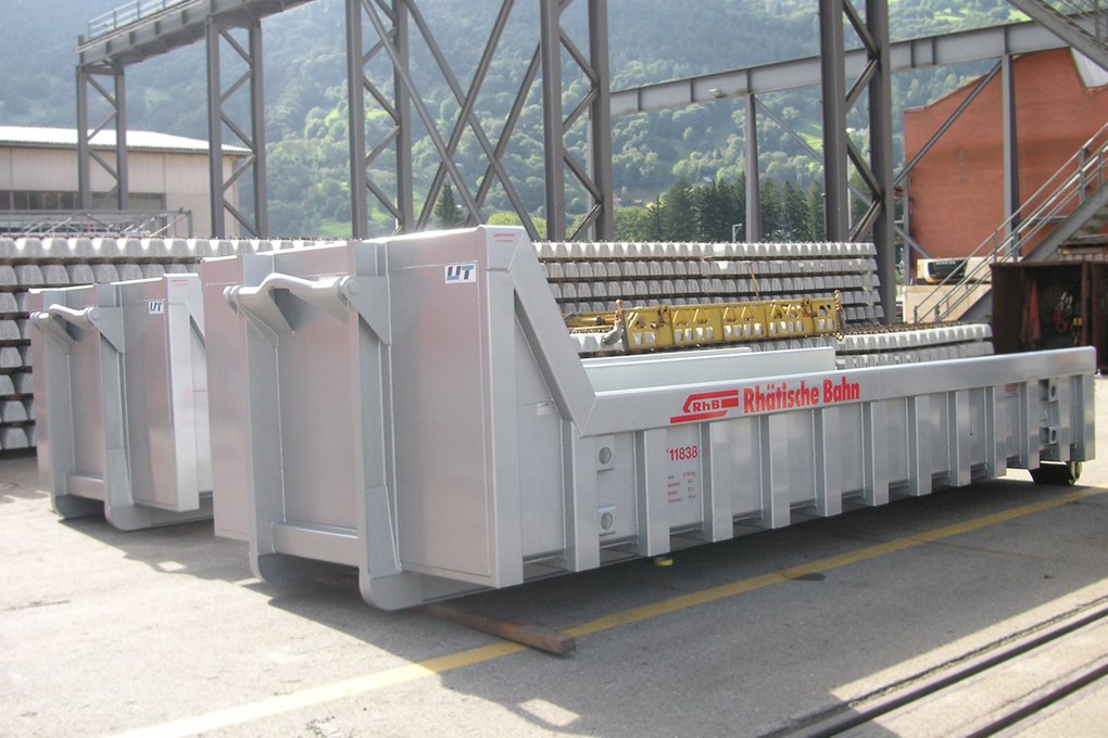 ACTS-Hardoxcontainer mit DIN-Aufnahme Nahaufnahme