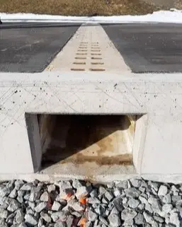 Tunnel und Leitsysteme